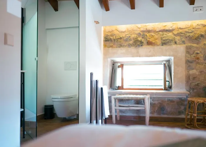Curolla Petit Hotel