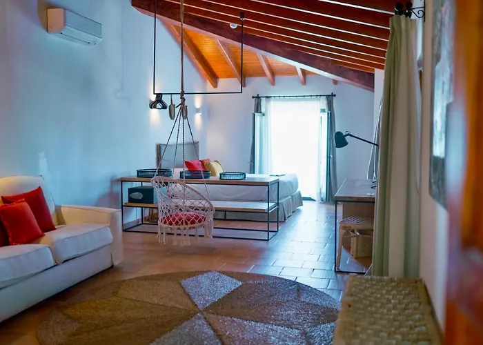 Curolla Petit Hotel